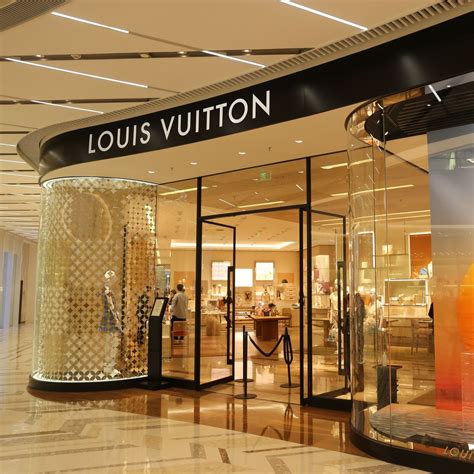 louis vuitton opening hours melbourne|Louis Vuitton factory outlet australia.